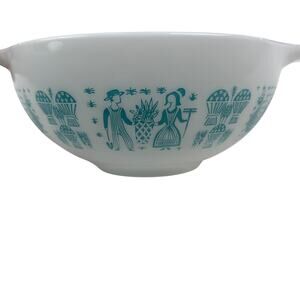 Vintage Pyrex Amish Butterprint Cinderella Mixing Bowl #443 2 1/2 PT Turq/White